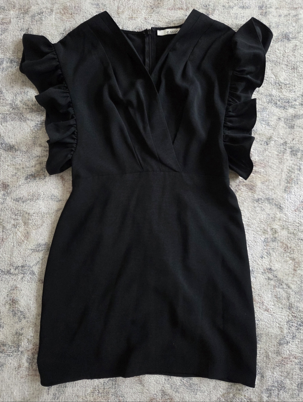 essue Black Mini Dress with Ruffle Sleeves
